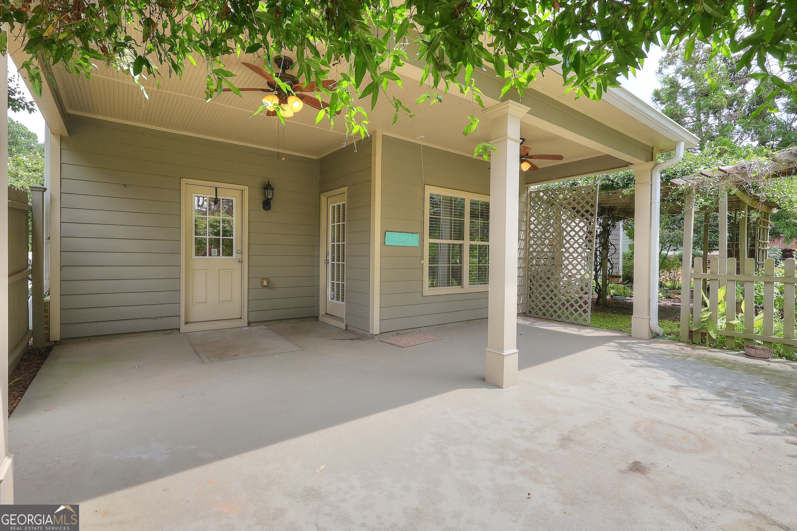 1718 Lakeland Lane Property Photo 17