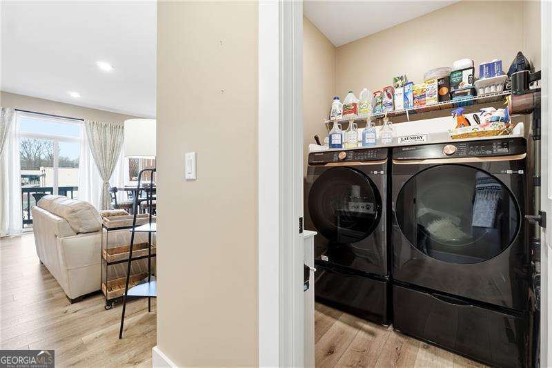 354 Clarendon Court Se Property Photo 16