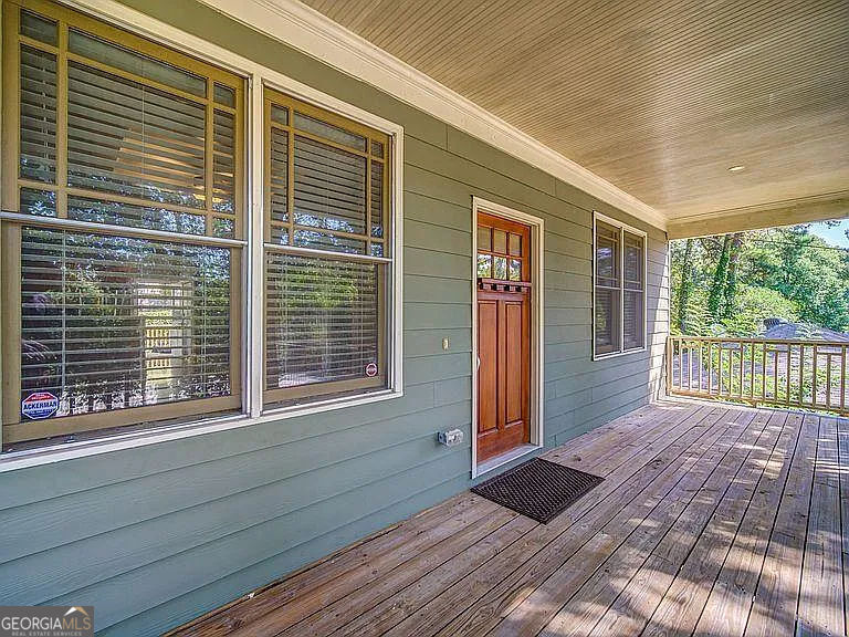 3530 Glenwood Road Property Photo 4