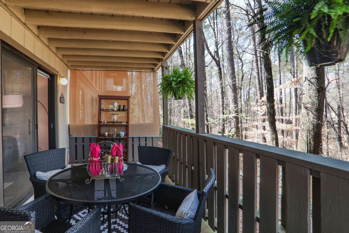 210 Woodcliff Drive Property Photo 19