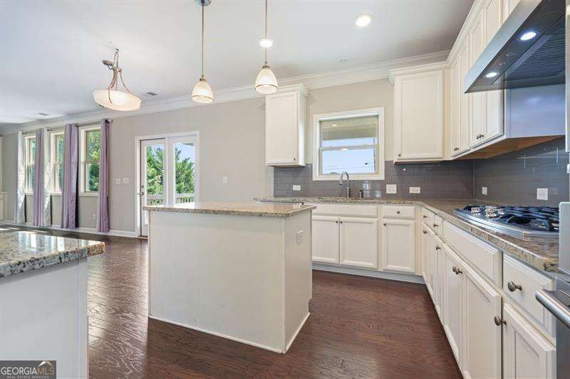 522 Rosemont Avenue Property Photo 9