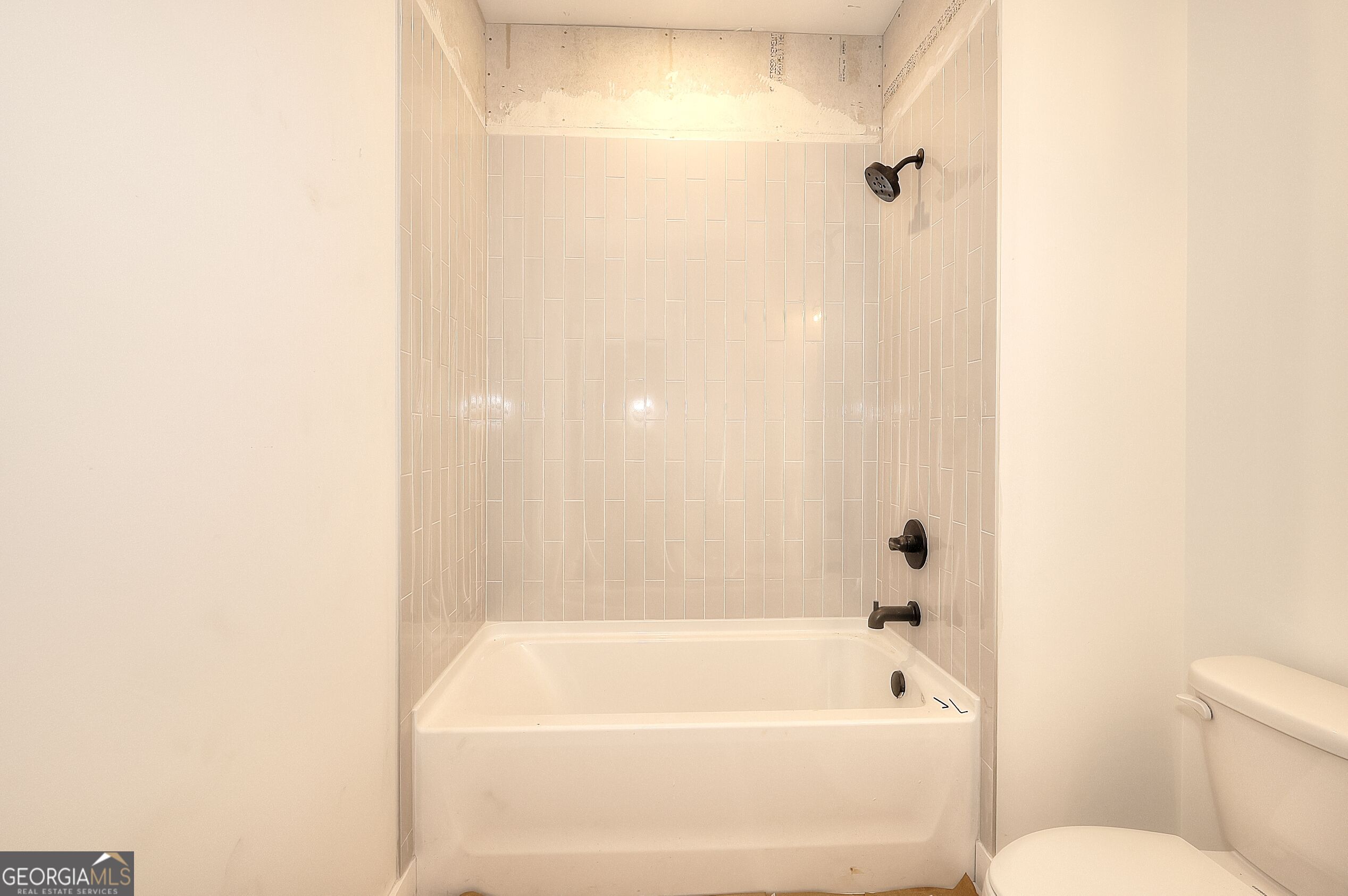 299 Claiborne Way Property Photo 16