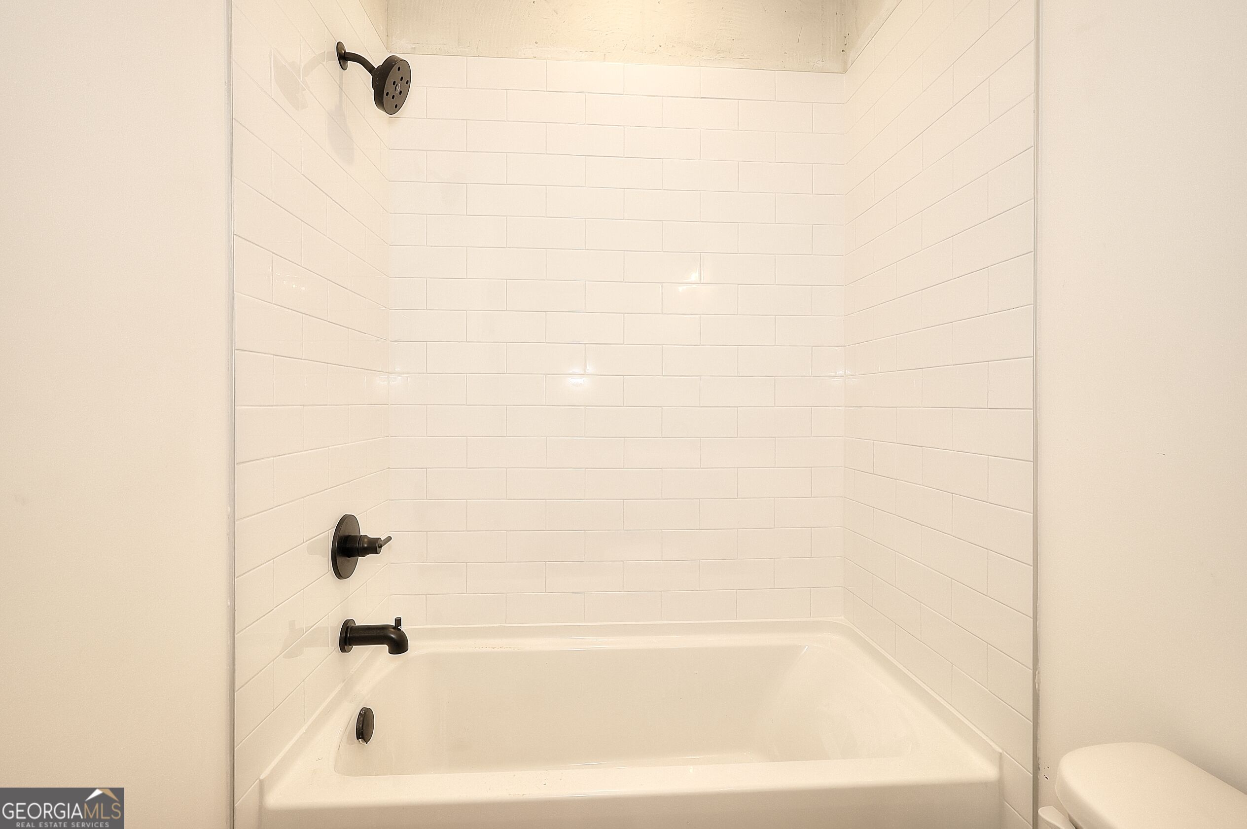 299 Claiborne Way Property Photo 17