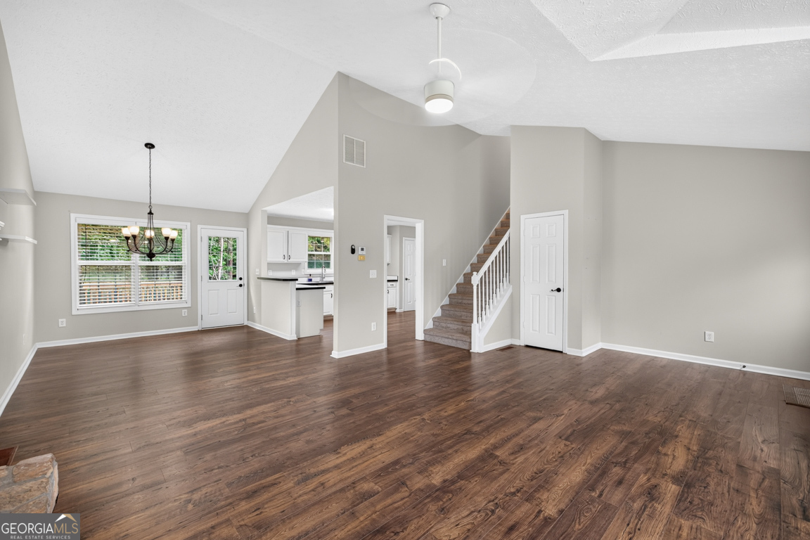 424 Southern Hills Drive Property Photo 4