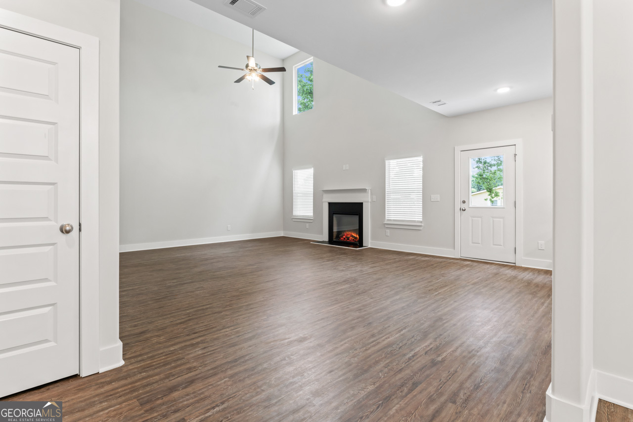 11153 Cornerstone Way Property Photo 9