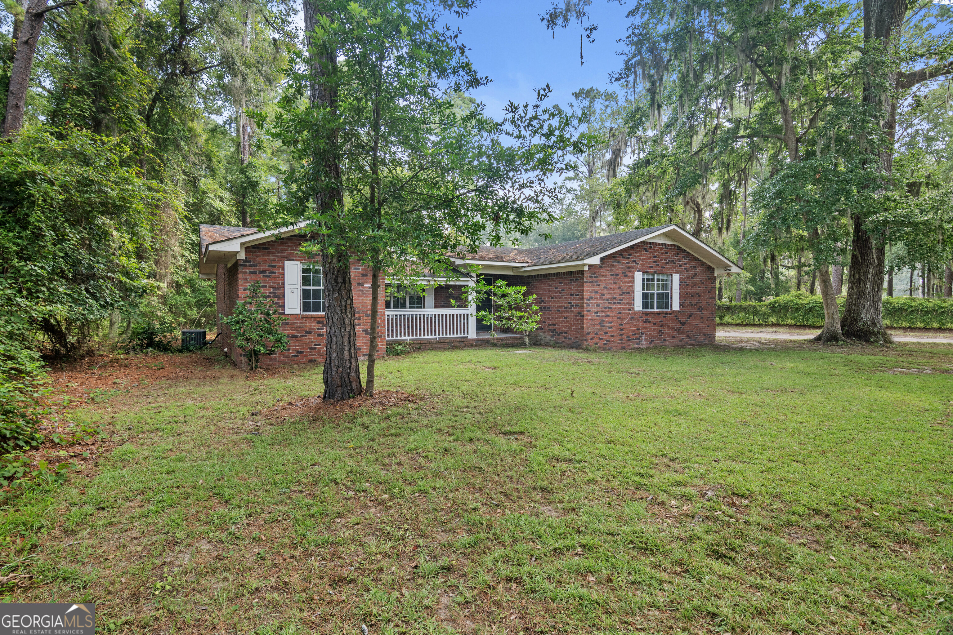 85 Waters Avenue Property Photo 2