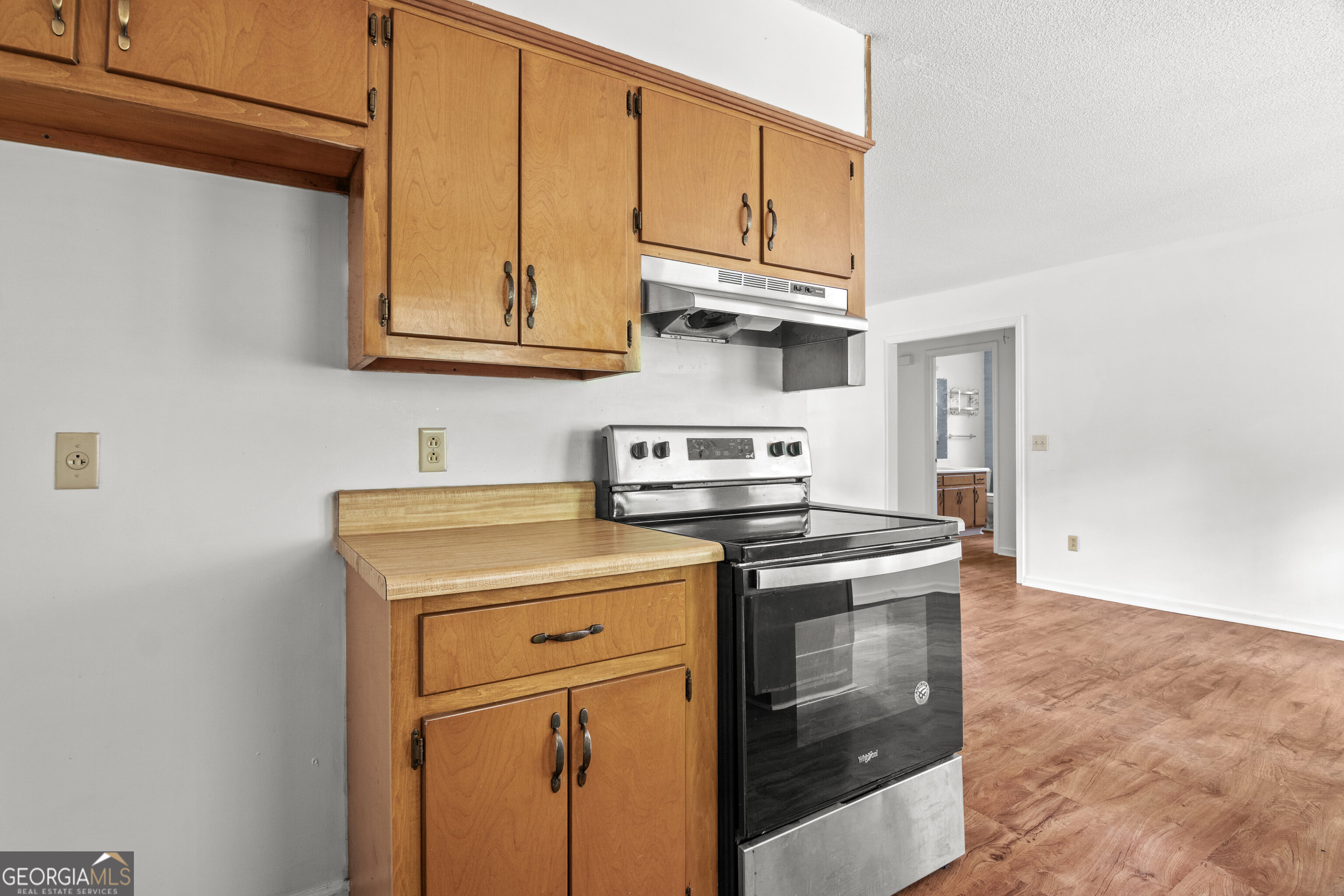 85 Waters Avenue Property Photo 3