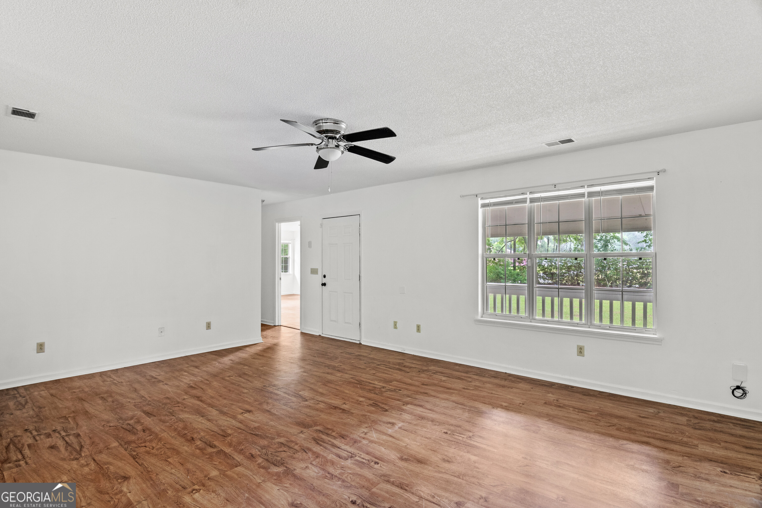 85 Waters Avenue Property Photo 10