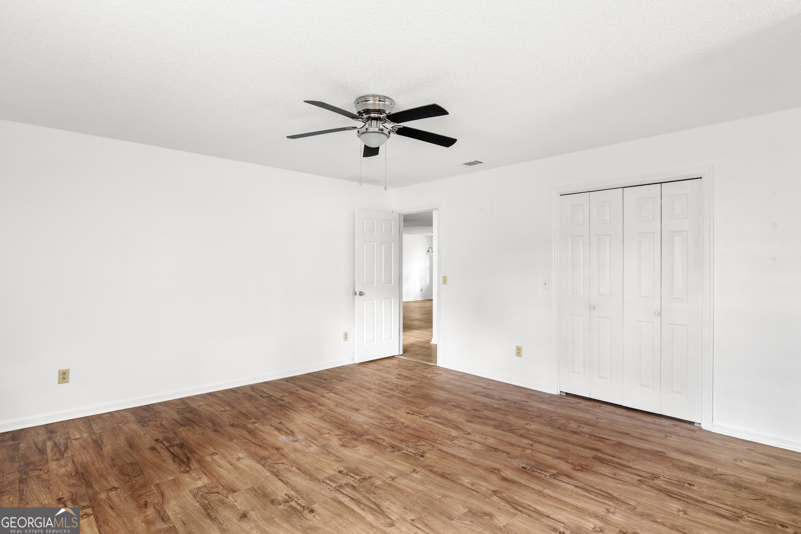 85 Waters Avenue Property Photo 13
