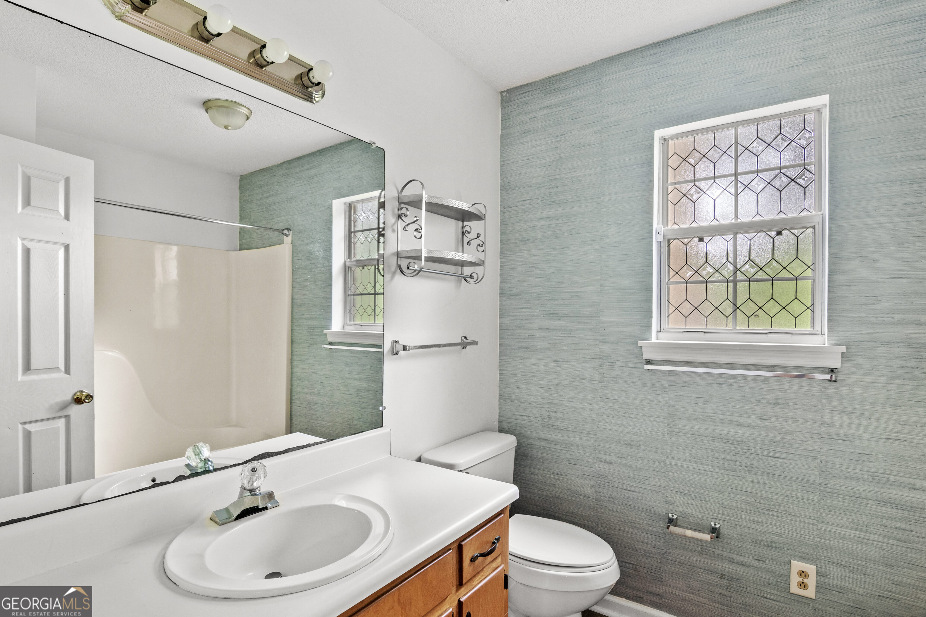 85 Waters Avenue Property Photo 20