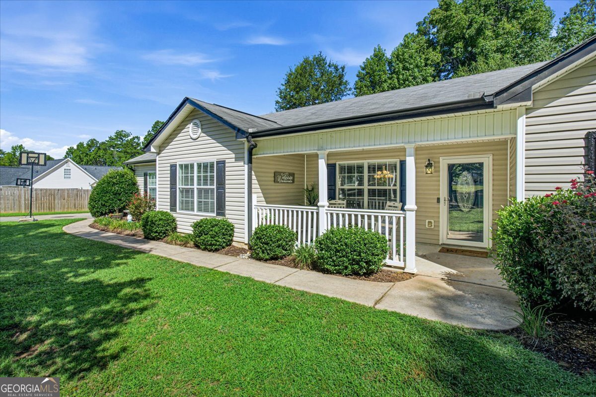 2214 S Walkers Mill Road Property Photo 3