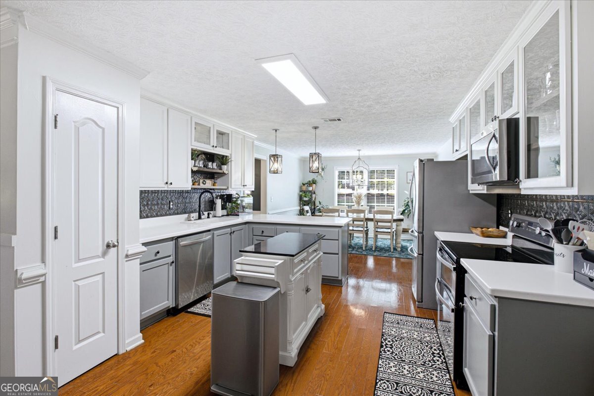 2214 S Walkers Mill Road Property Photo 12