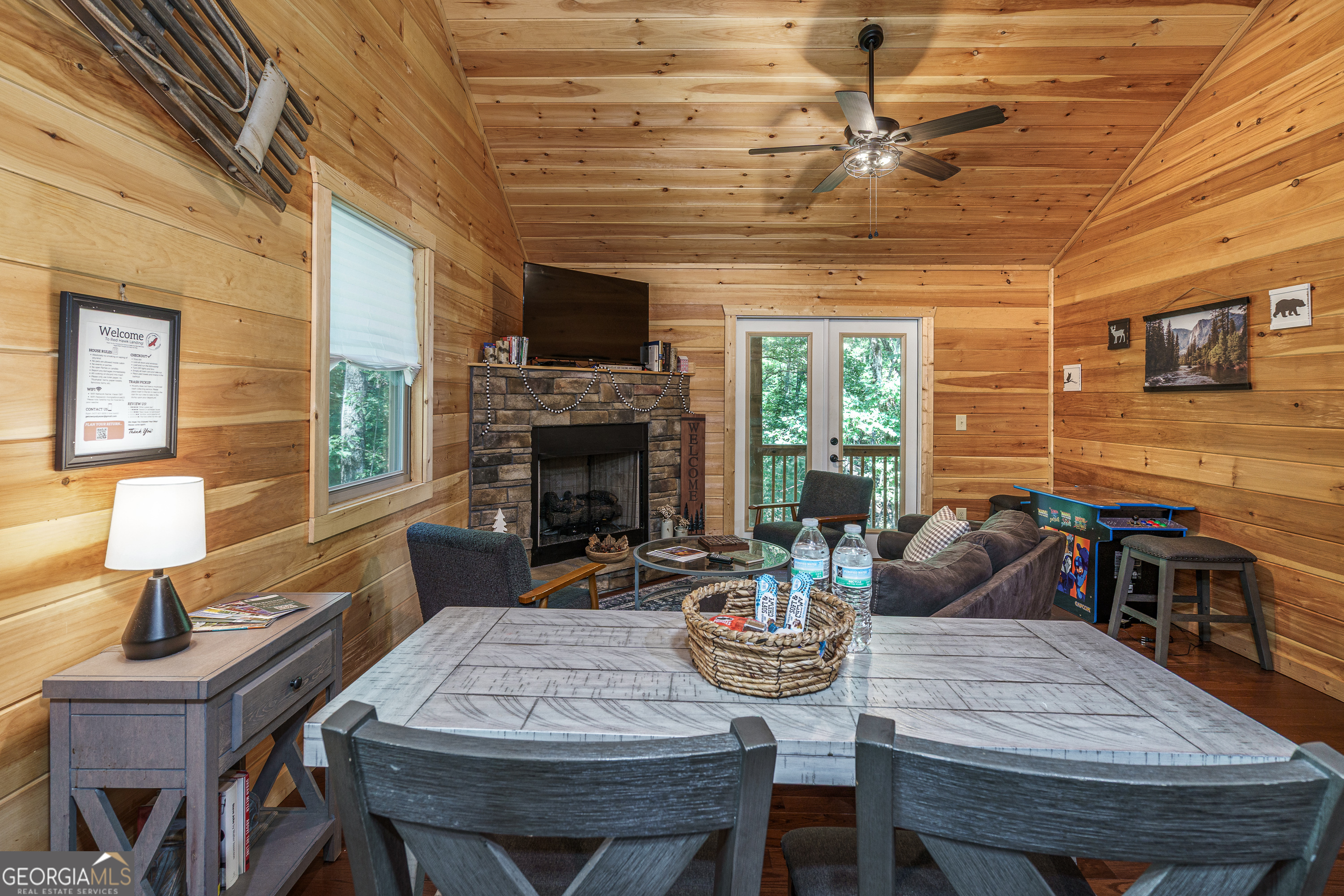132 Lanes Way Property Photo 7
