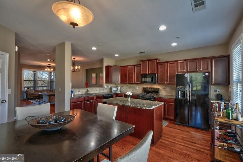 6135 Indian Wood Circle Se Property Photo 10