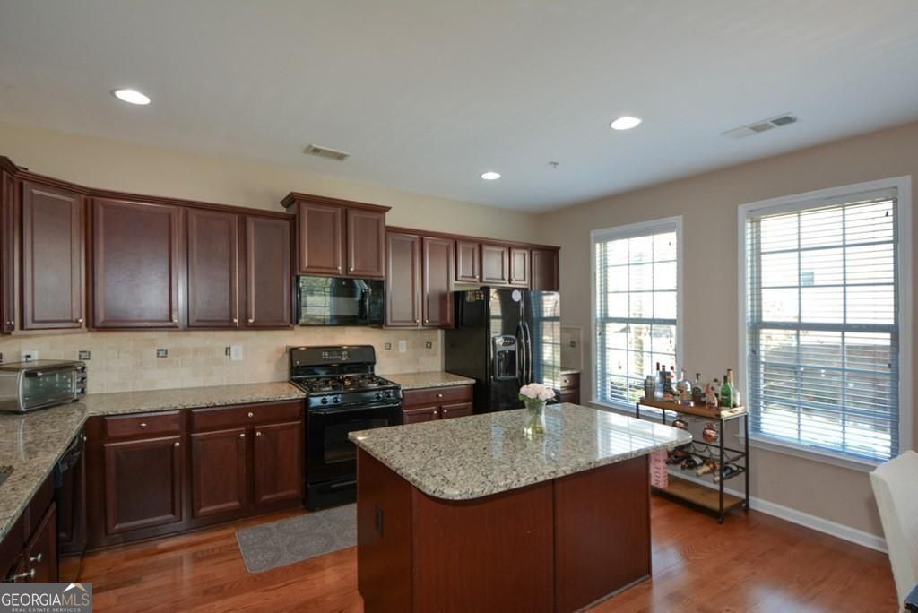 6135 Indian Wood Circle Se Property Photo 11