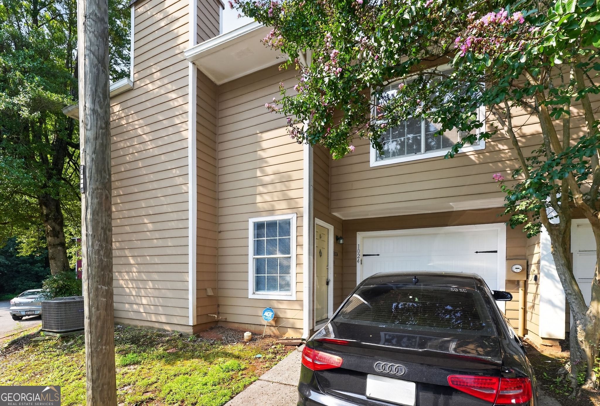 1024 Wiltshire Way Property Photo 1