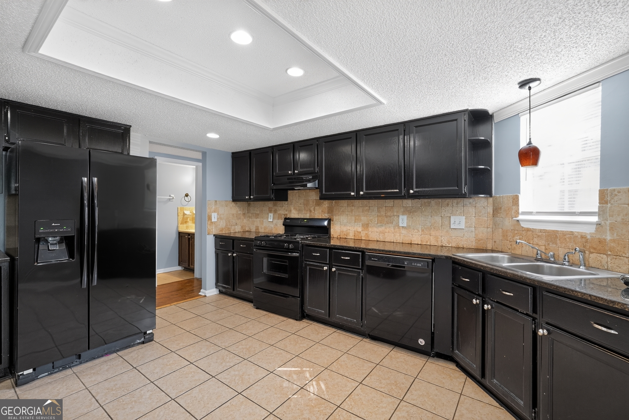 1024 Wiltshire Way Property Photo 4