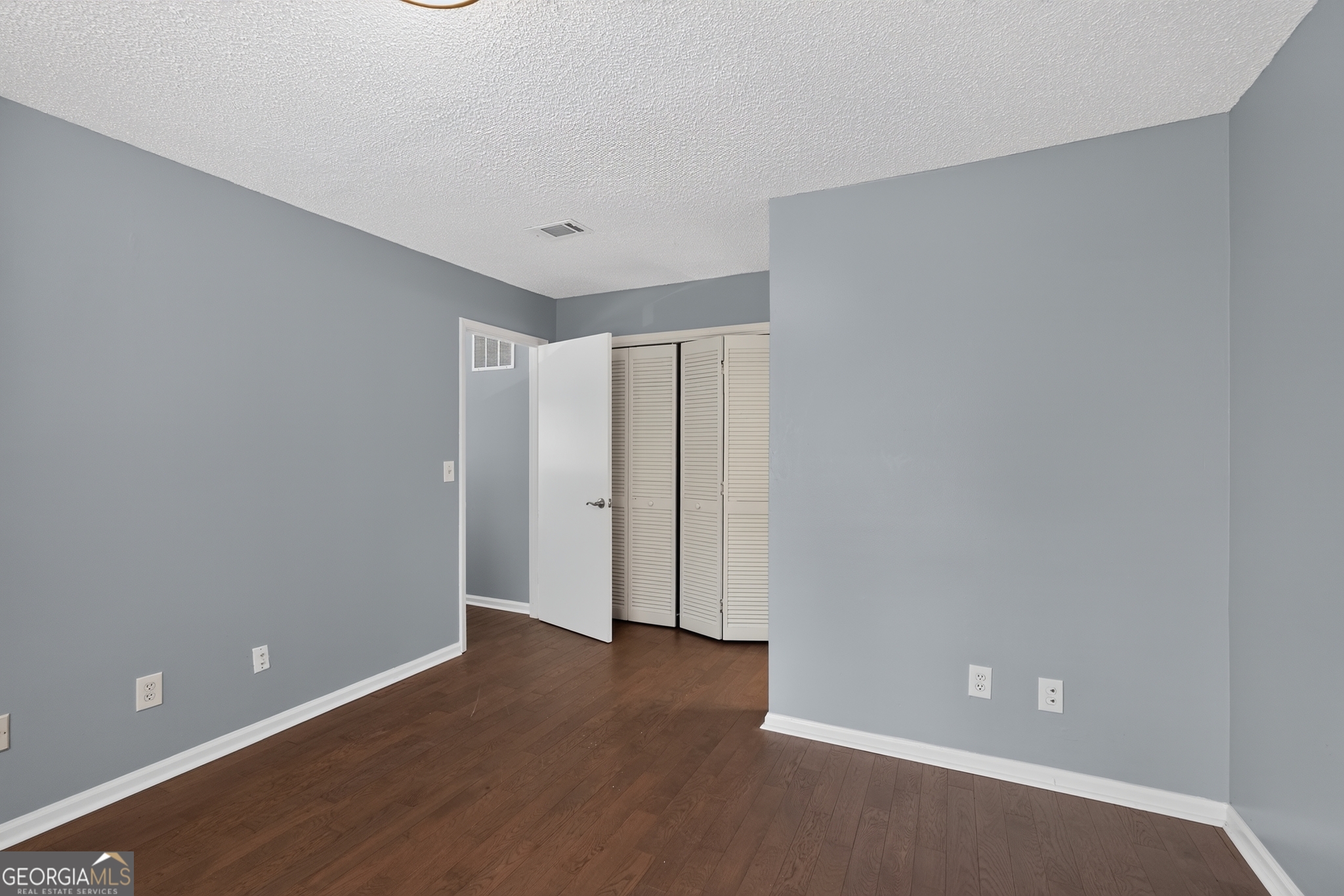 1024 Wiltshire Way Property Photo 11