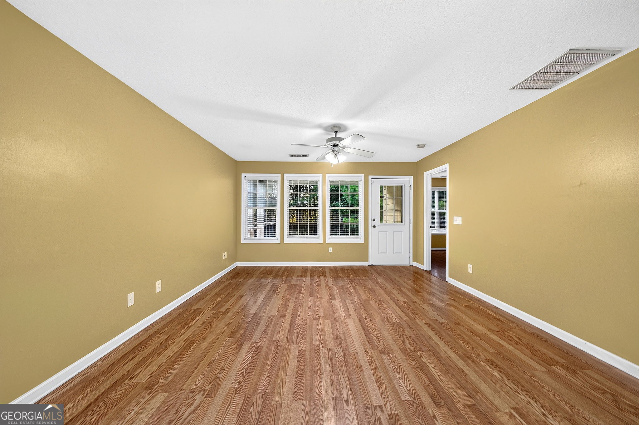 744 W Vincent Drive Property Photo 29