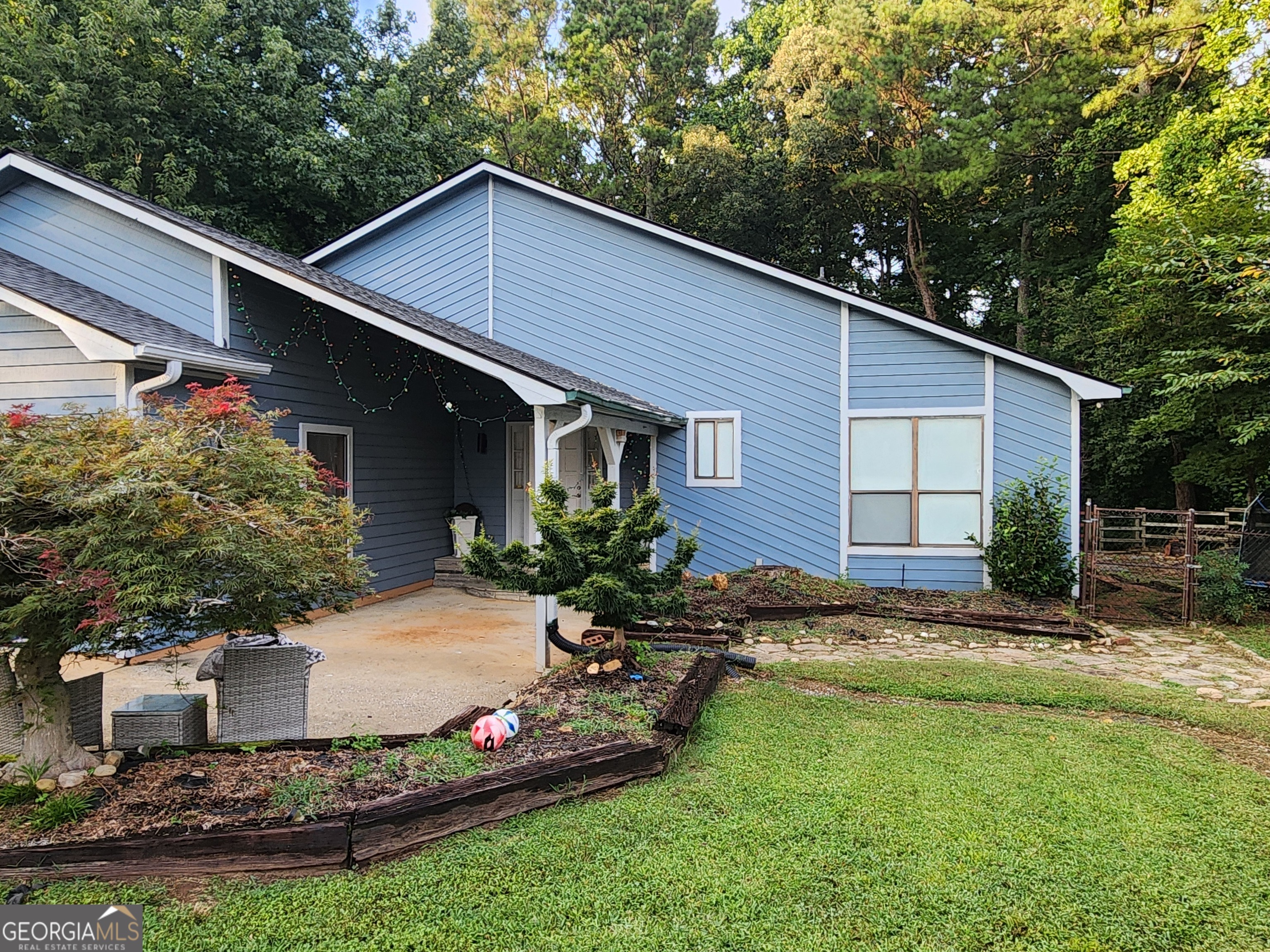 715 Babbling Creek Place Property Photo 1