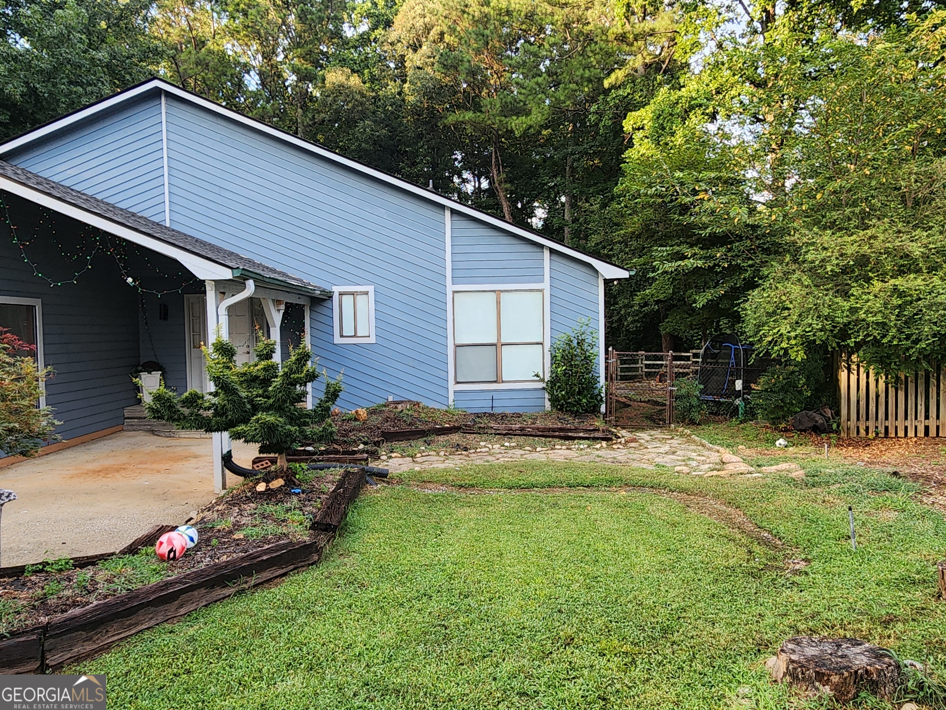 715 Babbling Creek Place Property Photo 2