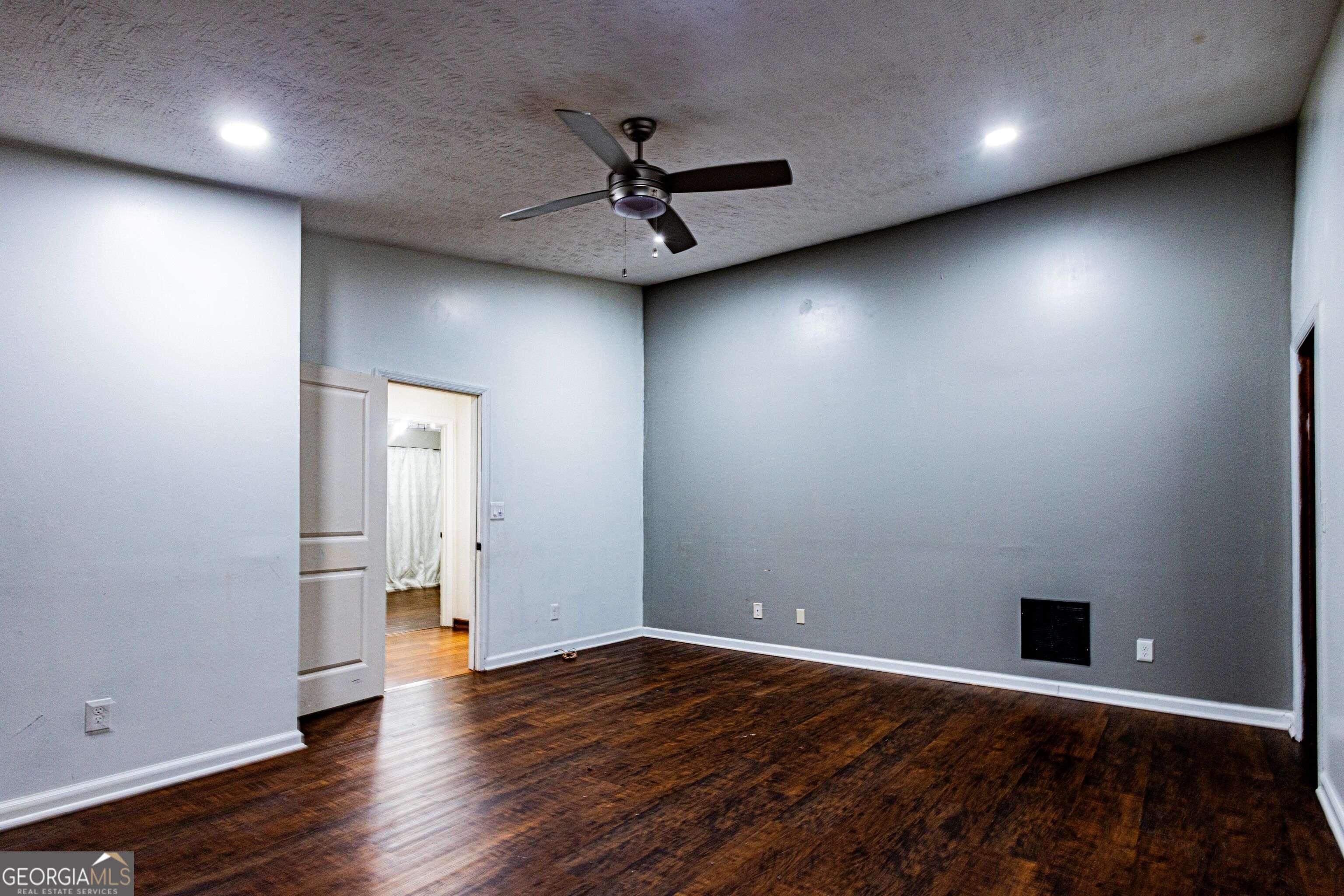 715 Babbling Creek Place Property Photo 10