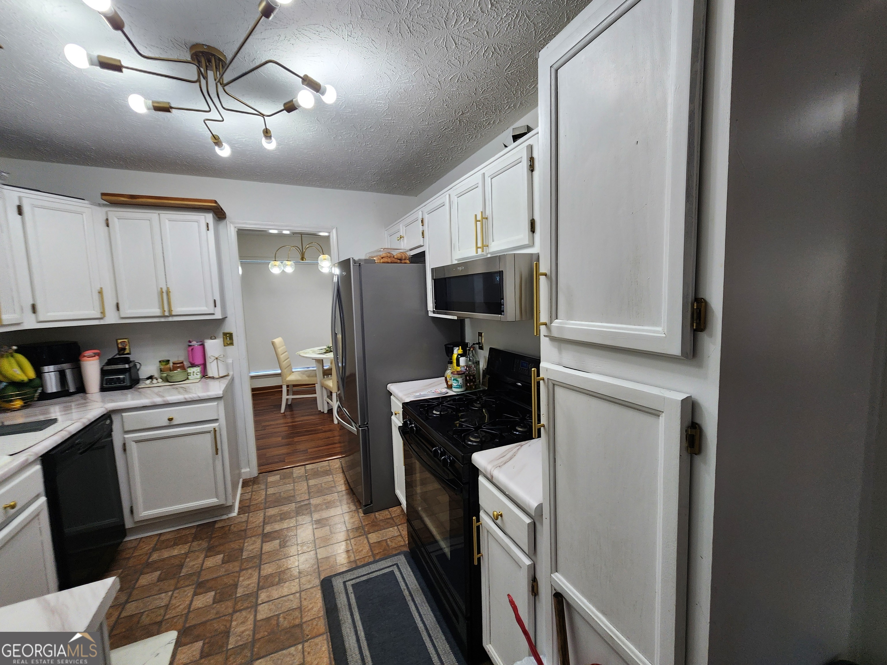 715 Babbling Creek Place Property Photo 14