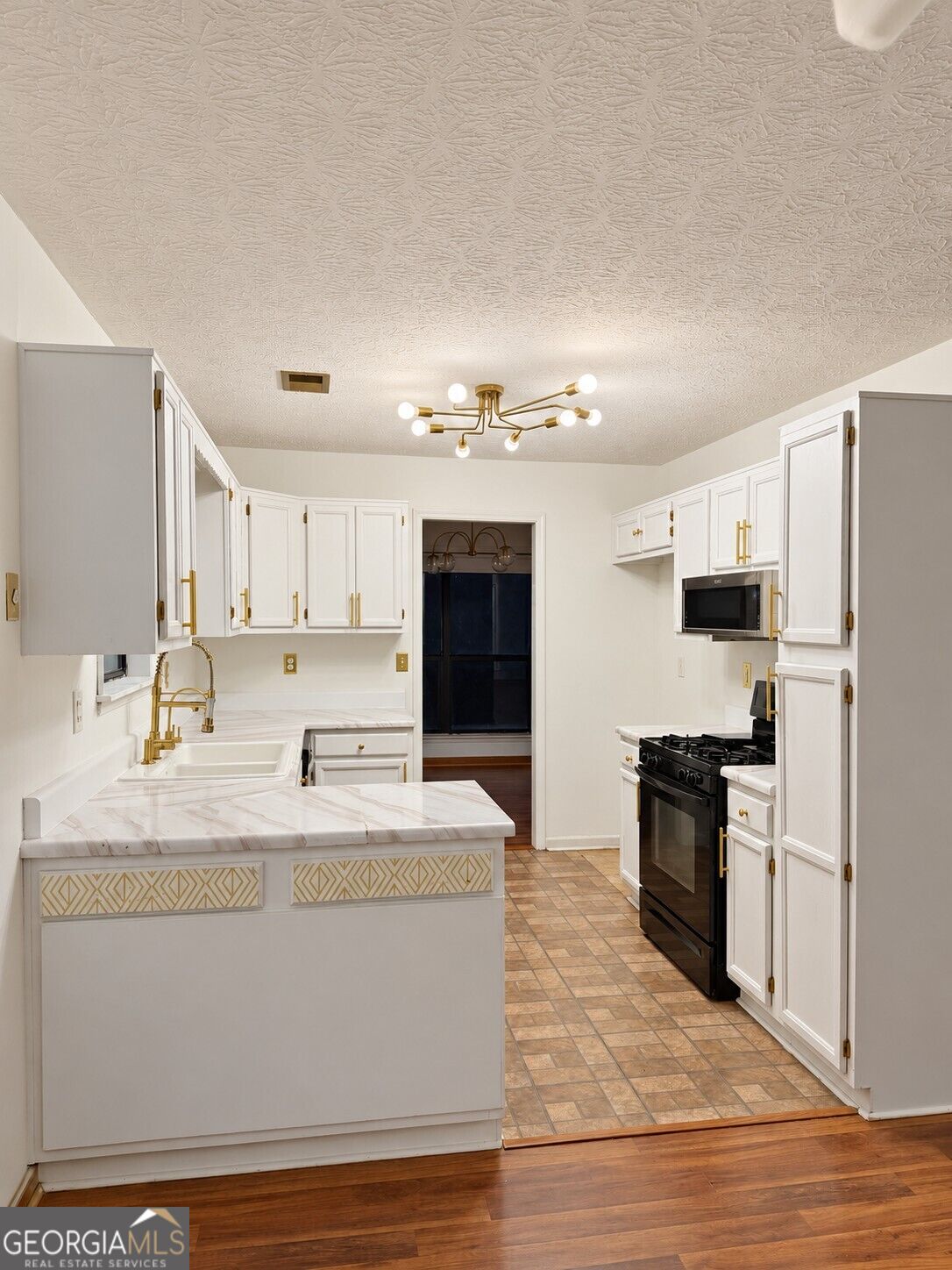 715 Babbling Creek Place Property Photo 17