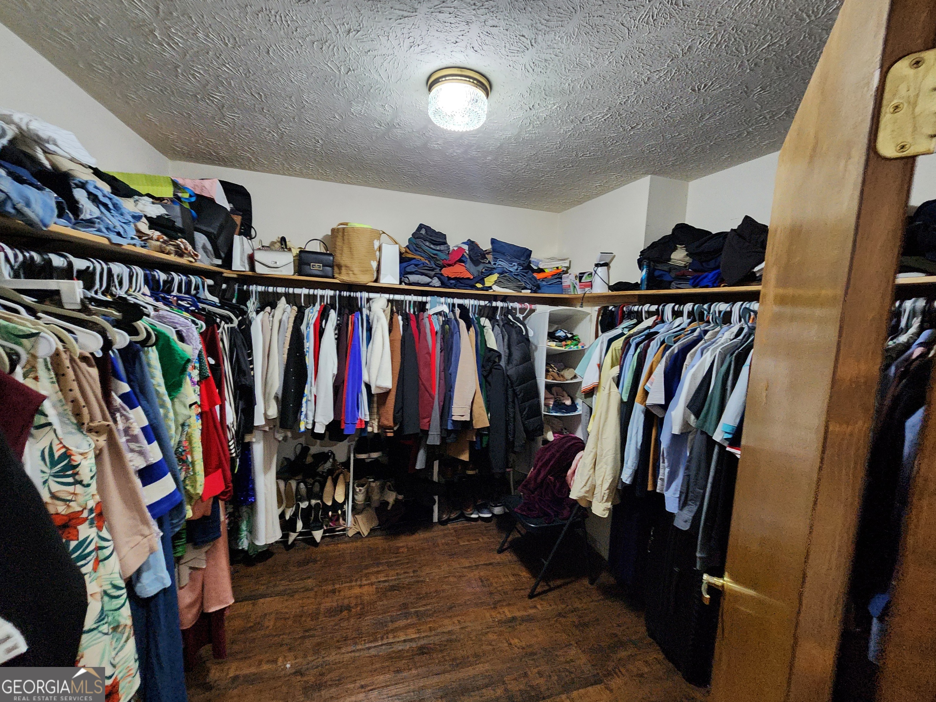 715 Babbling Creek Place Property Photo 27