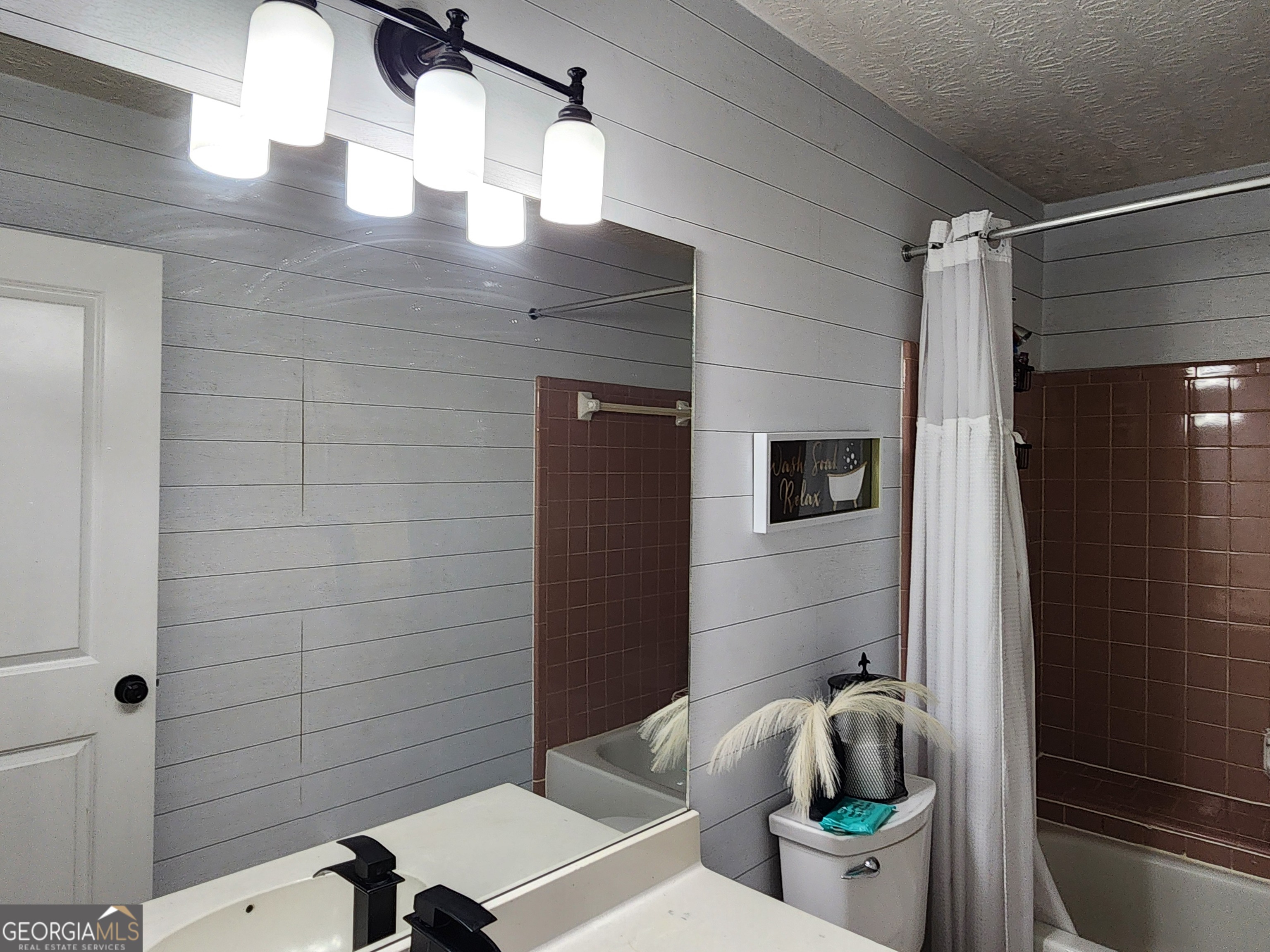 715 Babbling Creek Place Property Photo 30