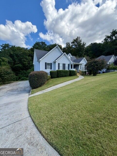 4 Hillstone Way Property Photo 3