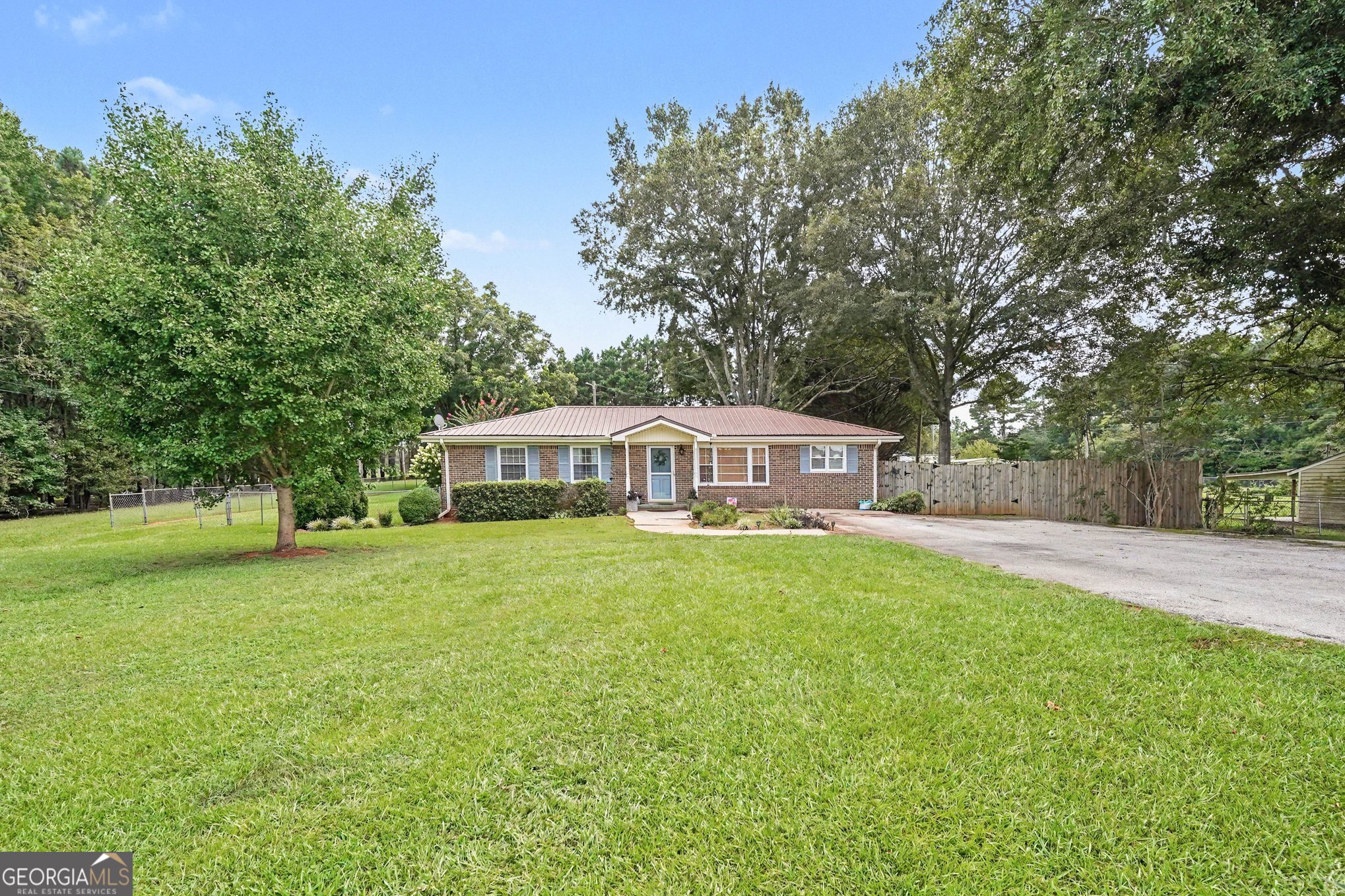 4074 Newnan Road Property Photo 4