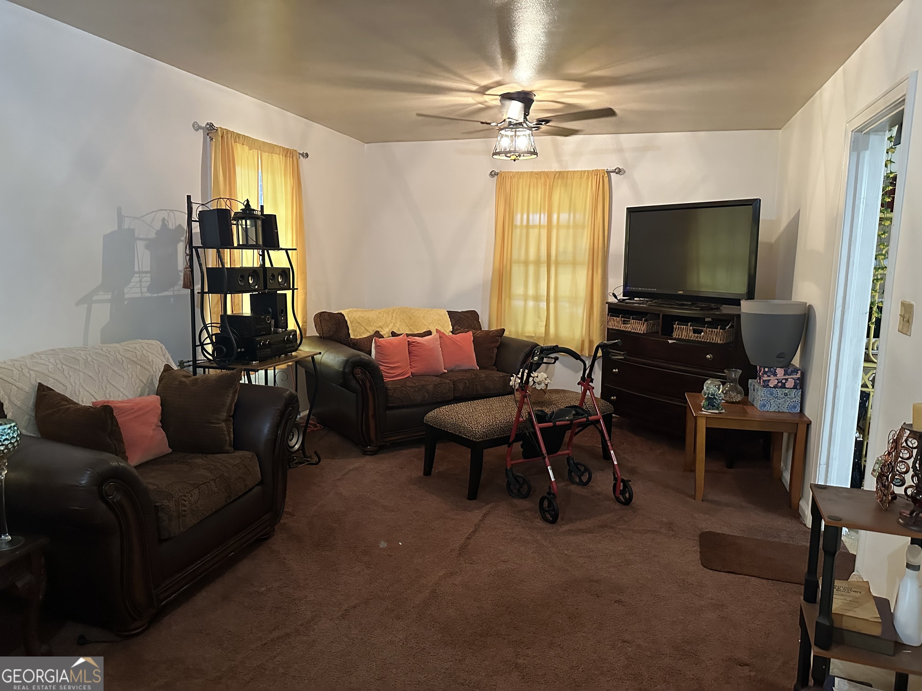 3942 Commander Drive Property Photo 5