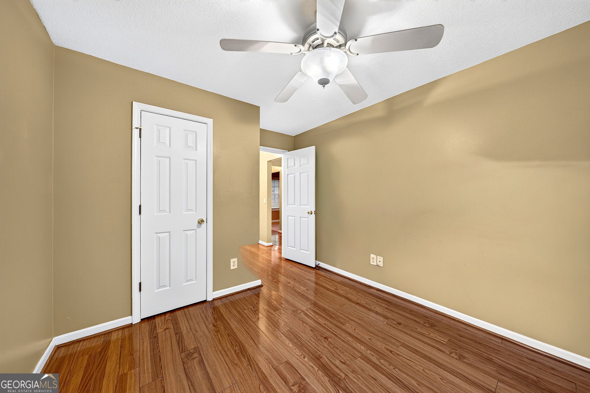 744 W Vincent Drive Property Photo 30