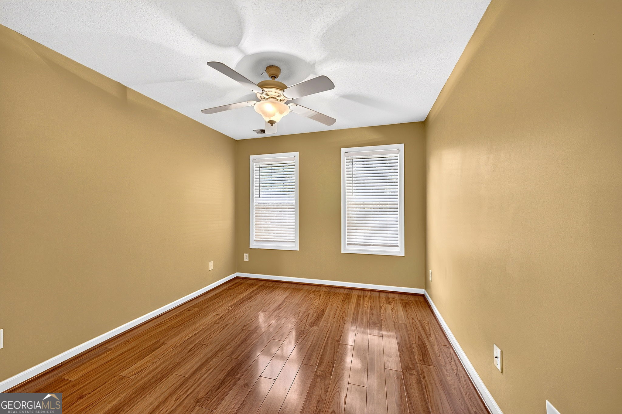 744 W Vincent Drive Property Photo 31