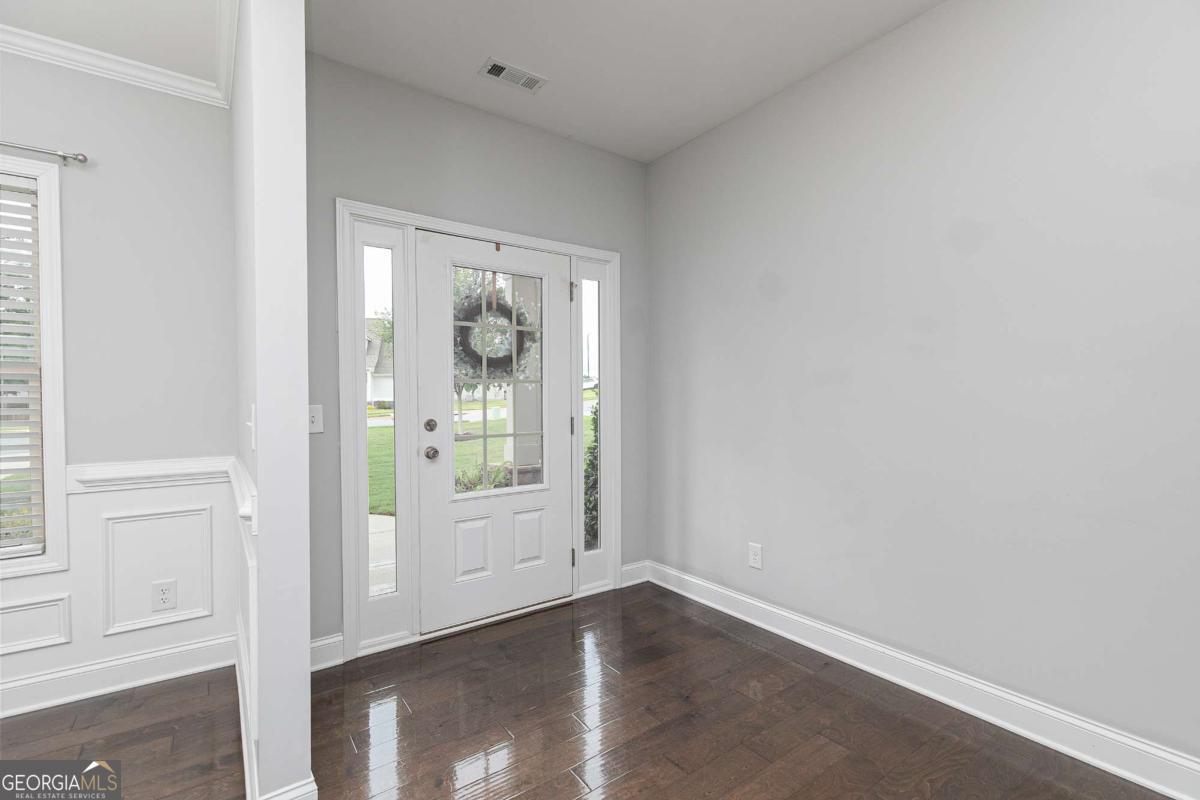 137 Unicoi Way Property Photo 4