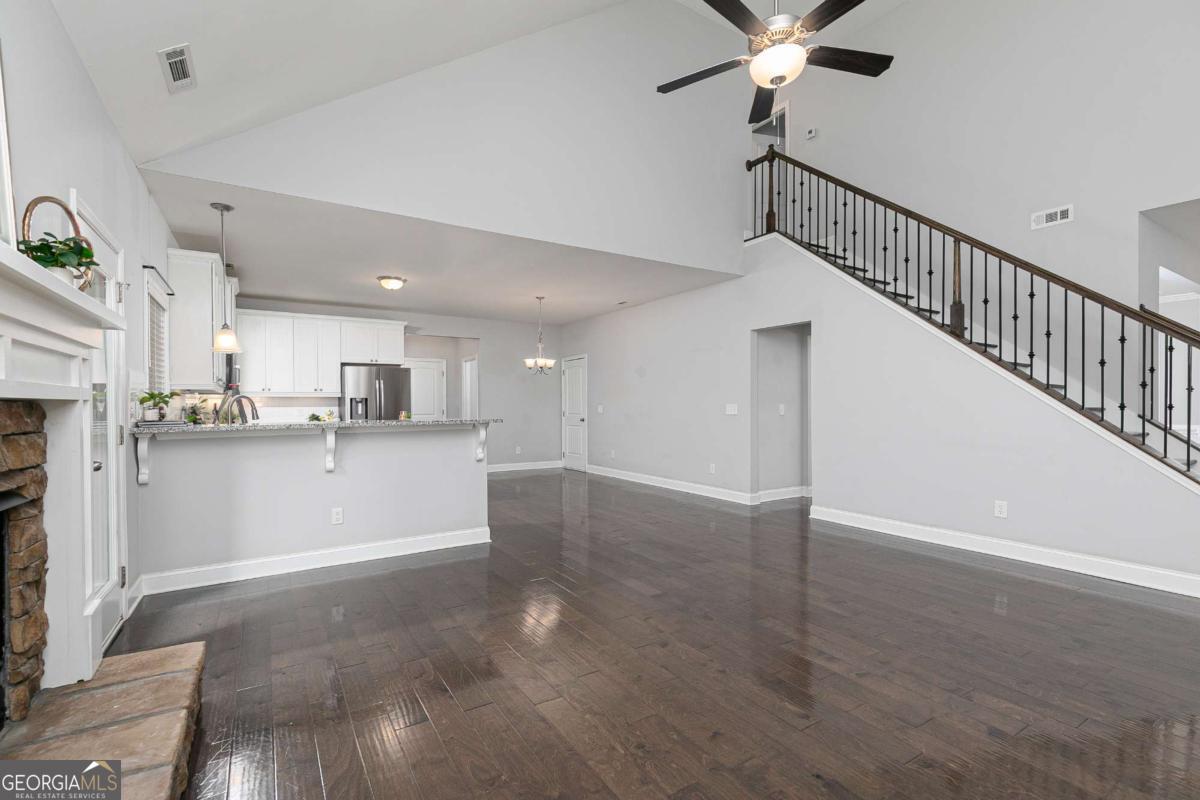 137 Unicoi Way Property Photo 8