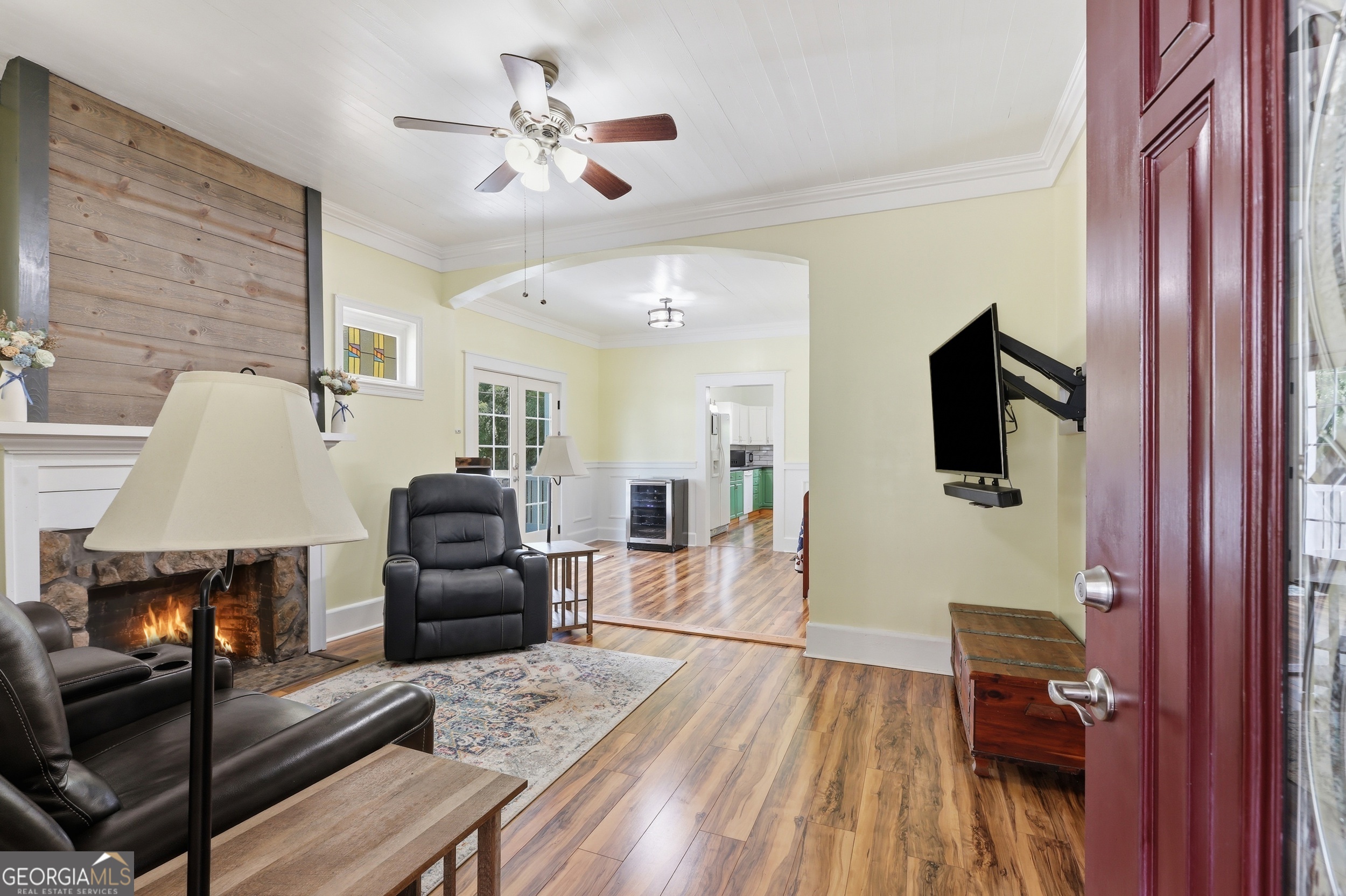 407 Cedar Avenue Property Photo 5