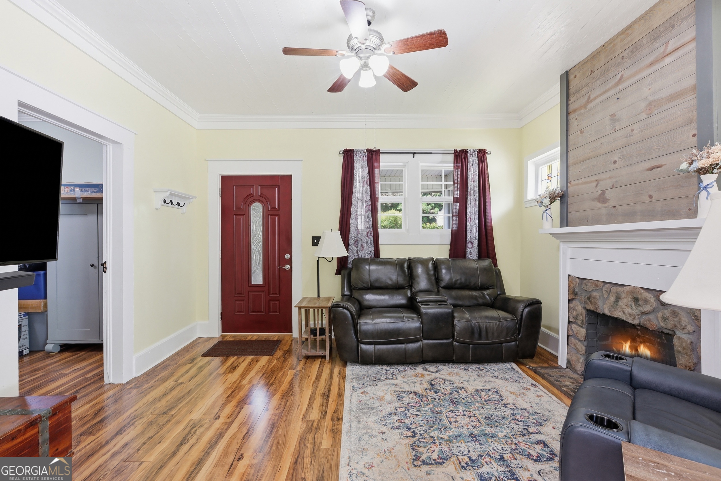 407 Cedar Avenue Property Photo 8