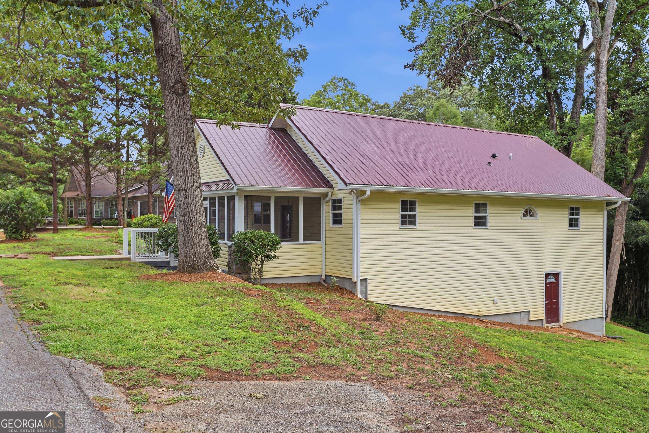 407 Cedar Avenue Property Photo 32