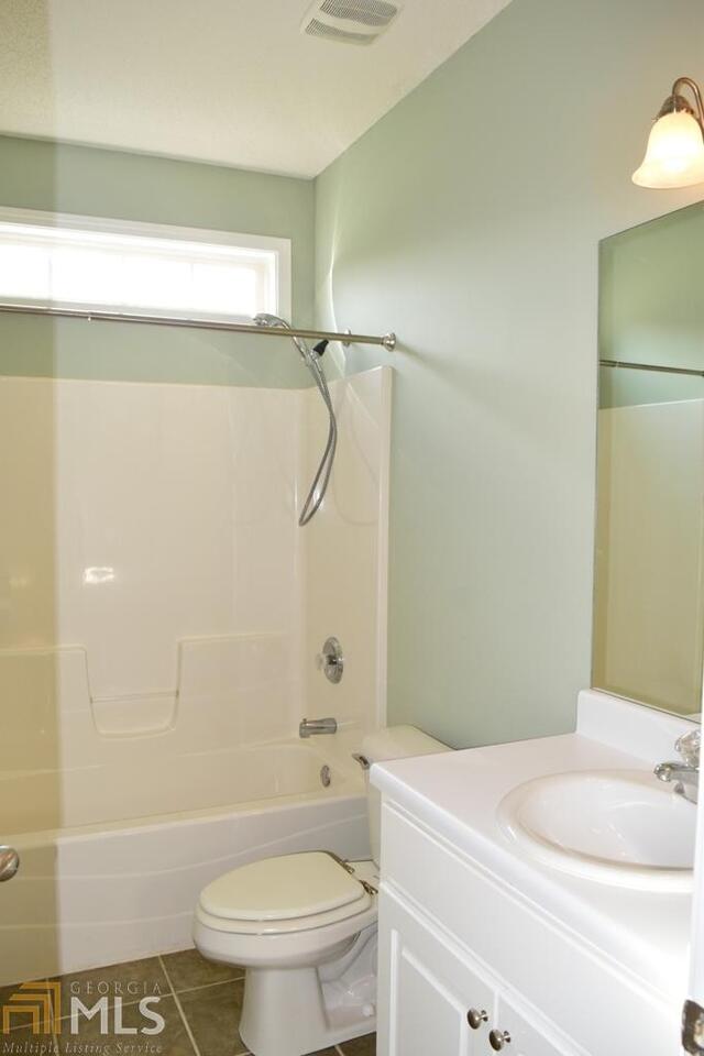35 Bedford Park Drive Property Photo 20