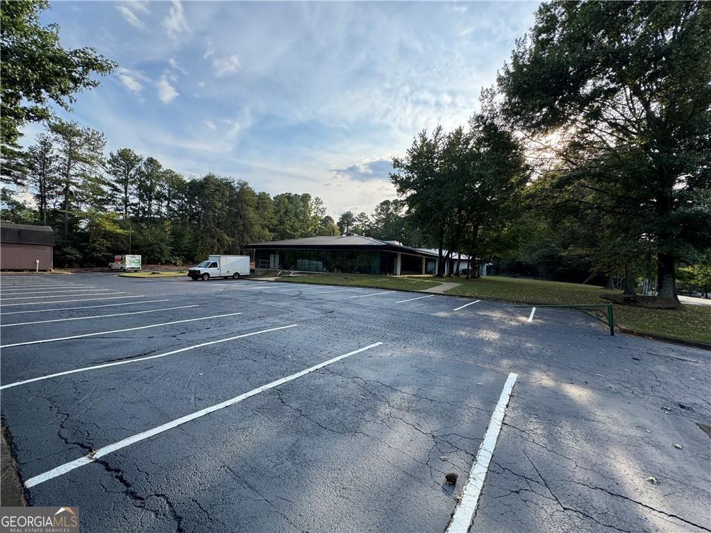 5000 Mcginnis Ferry Road Property Photo 4