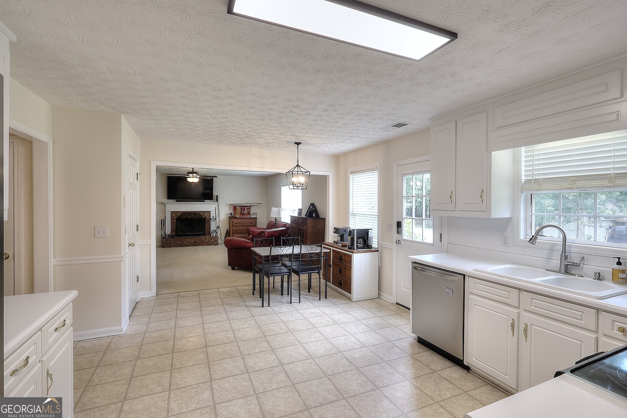 520 Ansley Forest Drive Property Photo 9