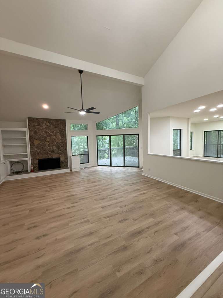 352 N Peak Drive Property Photo 8