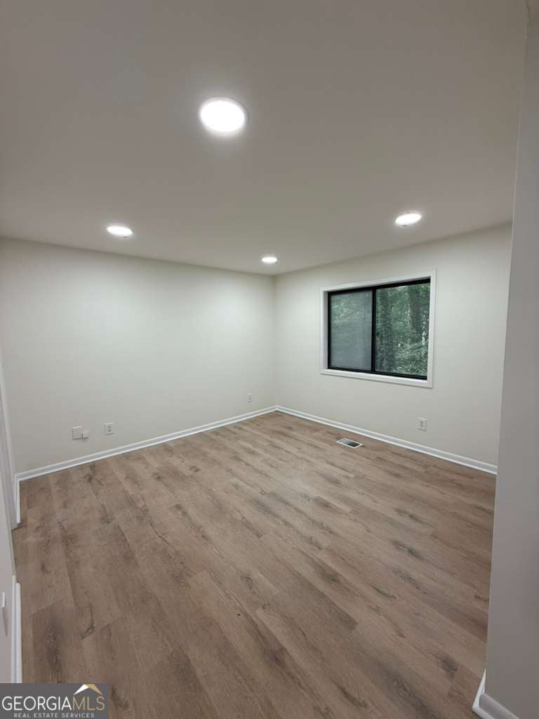 352 N Peak Drive Property Photo 9