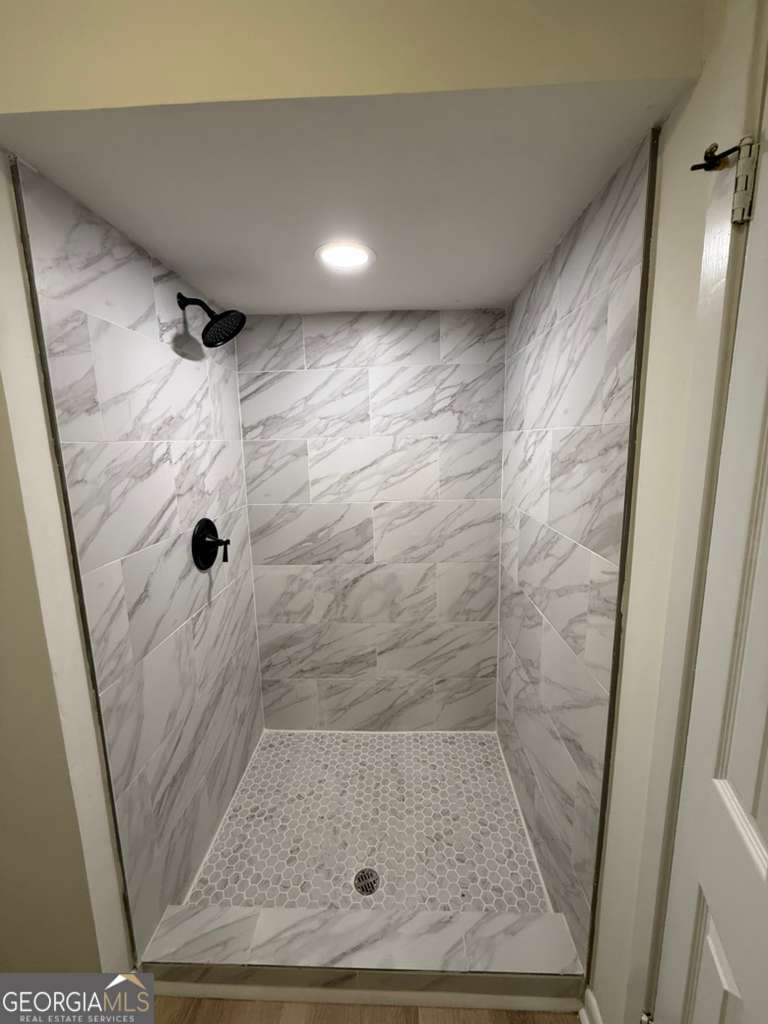 352 N Peak Drive Property Photo 17