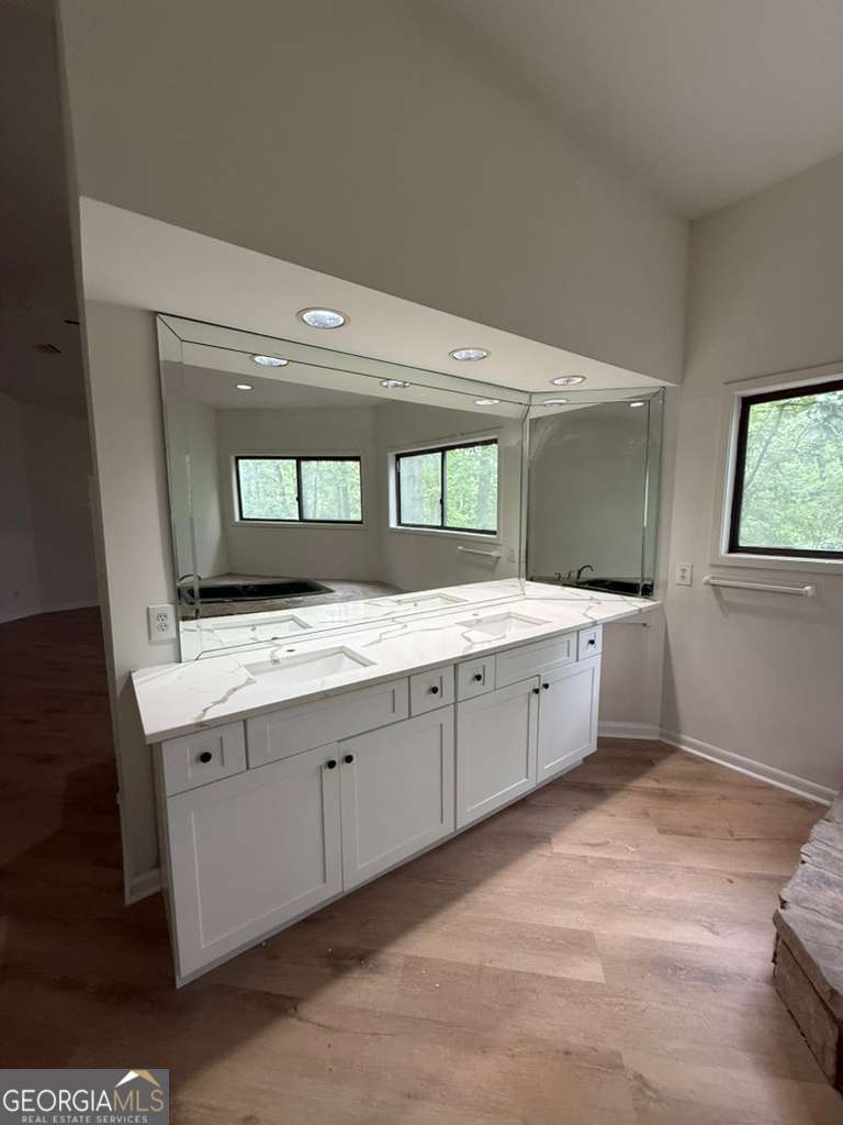 352 N Peak Drive Property Photo 20