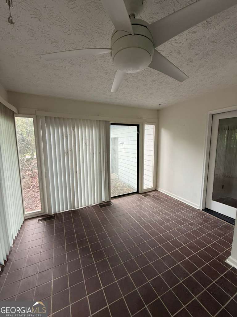 352 N Peak Drive Property Photo 22
