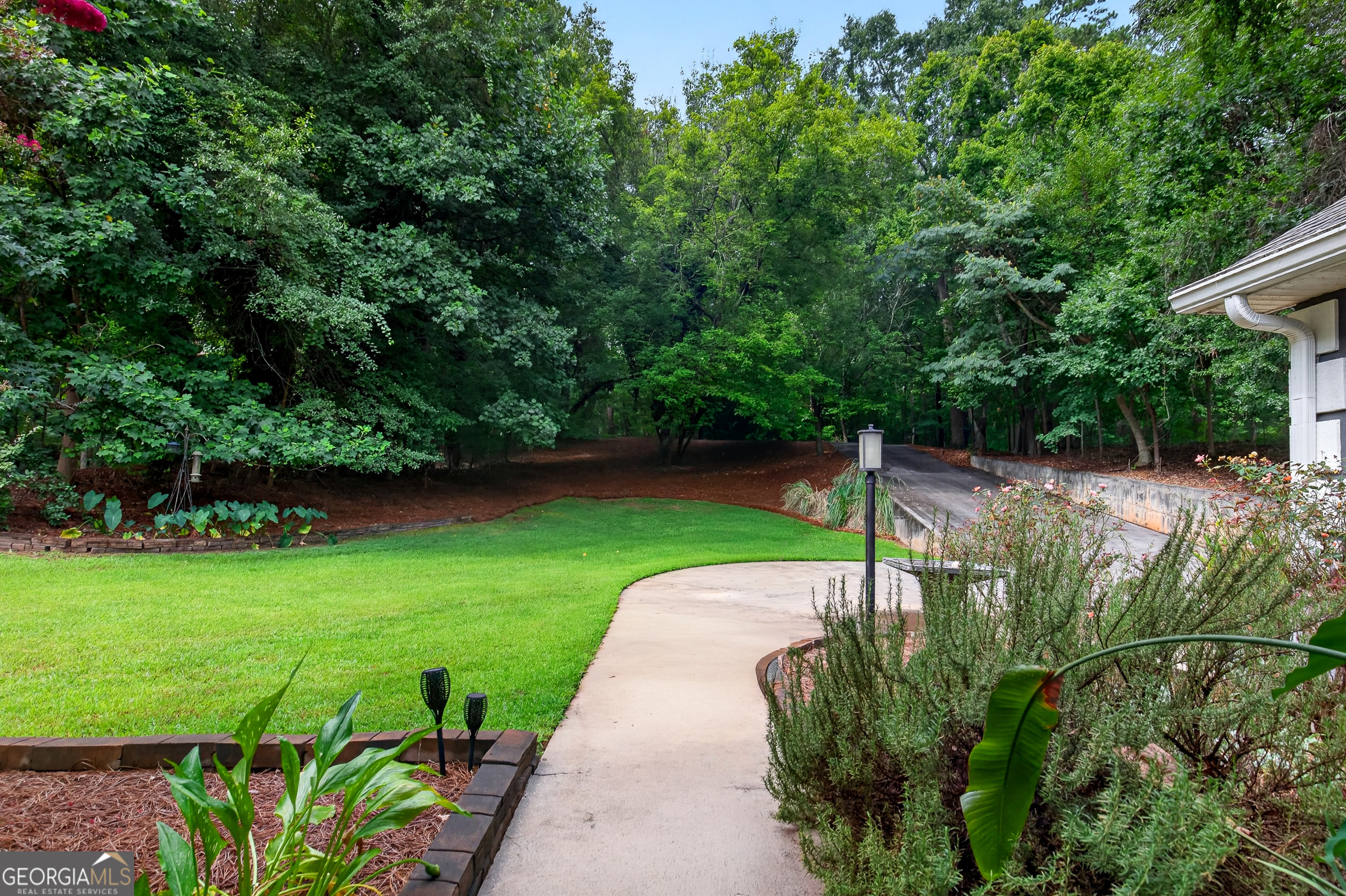 918 Eagle Drive Property Photo 4