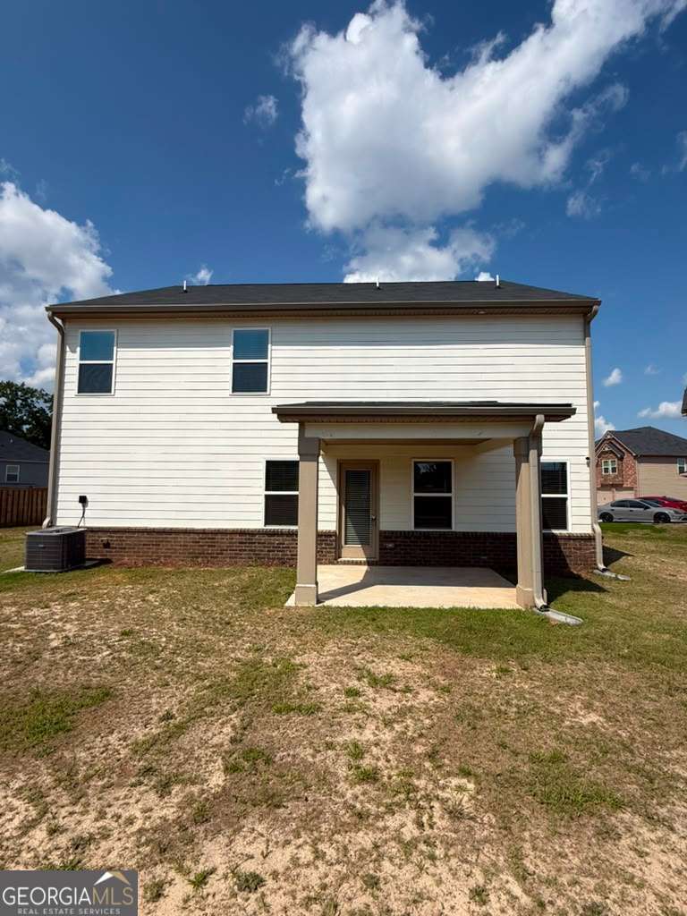 1104 Laflor Way Property Photo 3